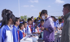 無人機進校園，開啟學生們的科技探索之旅 蘭州新華科技進校園