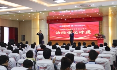 法治宣講進校園  青春起護創平安——蘭州新華法治安全講座