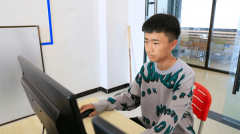 在新華學習軟件開發，照亮新征程