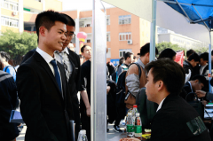 面對爆款專業(yè)，該如何抉擇？