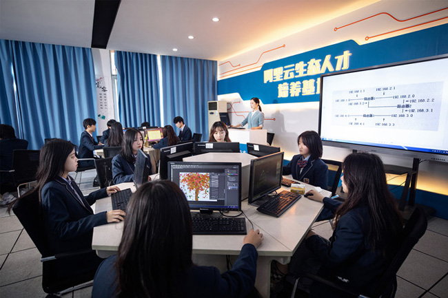 初中生學什么技術好?互聯網行業深受喜愛