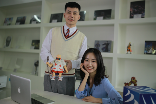 初中畢業(yè)苦累去打工，不如學(xué)技術(shù)有前途！